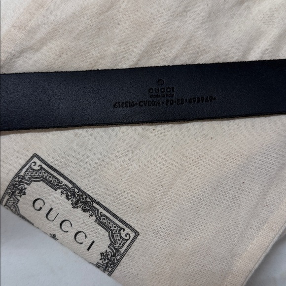 Gucci Black Belt with Silver GG Buckle - Picture 5 of 5